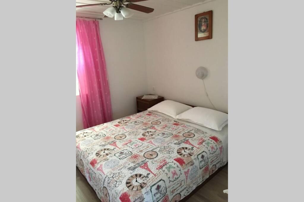 Apartman Knezovic Stari Grad  Kültér fotó