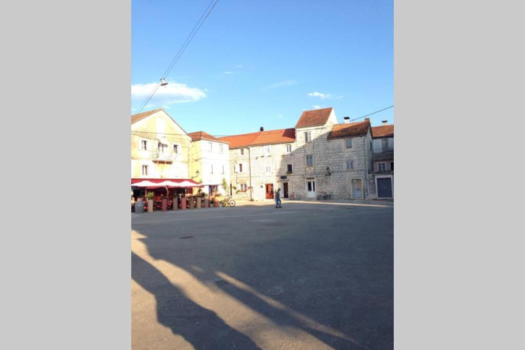 Apartman Knezovic Stari Grad  Kültér fotó