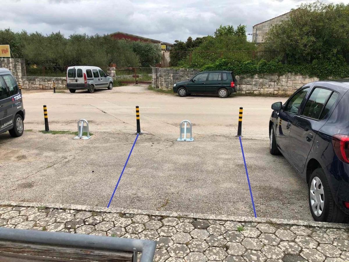 Apartman Knezovic Stari Grad  Kültér fotó